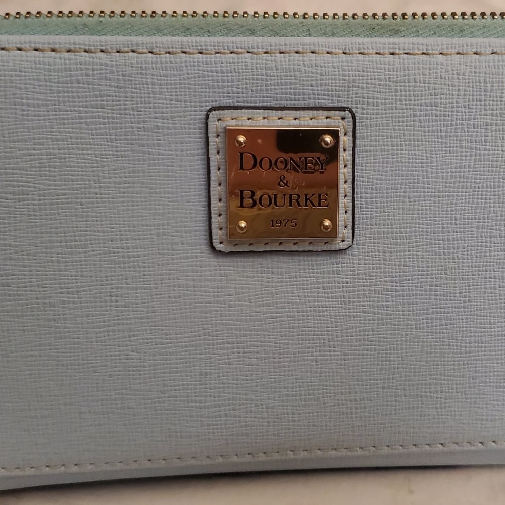 Dooney and Bourke zippered wallet